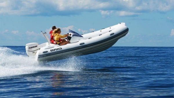 Надувная лодка Brig Eagle E480L (белая)