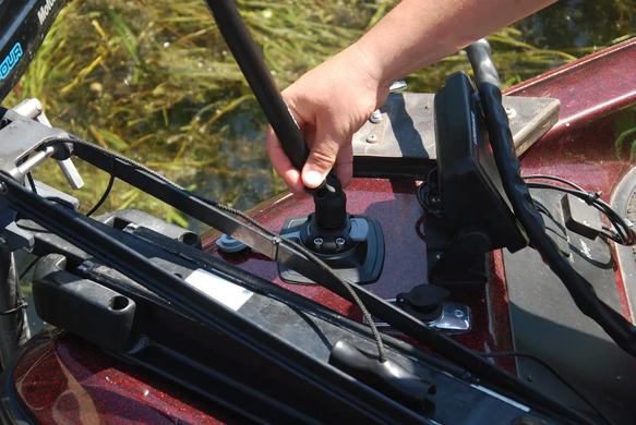 Замок и монтажная ПВХ площадка Borika FASTen 110x110 мм с 3M VHB скотчем, черно-серый (FMs224)