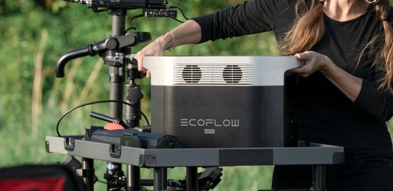 Комплект энергонезависимости EcoFlow PowerStream &ndash; микроинвертор 600W + зарядная станция Delta Max 2000