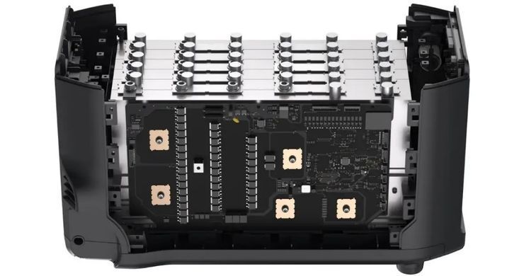Комплект энергонезависимости EcoFlow PowerStream &ndash; микроинвертор 800W + зарядная станция Delta Pro