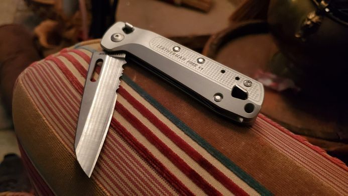 Нож-мультитул Leatherman Free K4x Silver (832662)