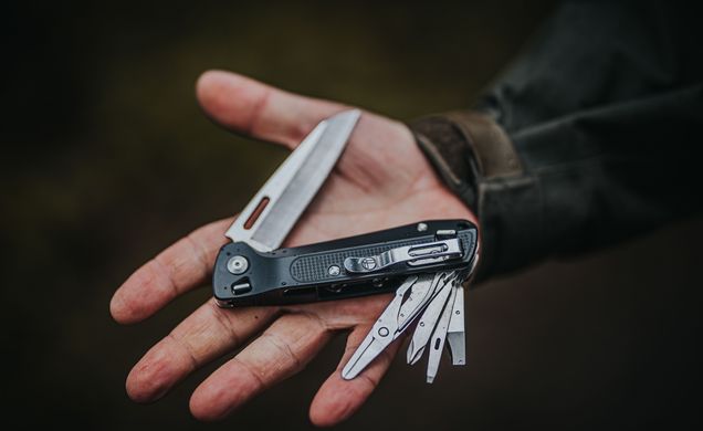 Нож-мультитул Leatherman Free K4 Gray (832666)