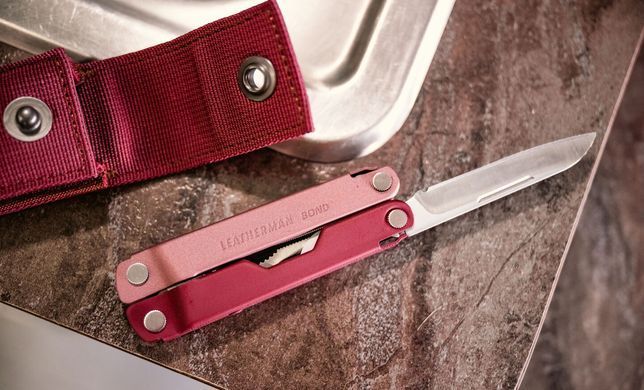 Мультитул Leatherman Bond Heathered Cranberry, нейлоновый чехол (833311)